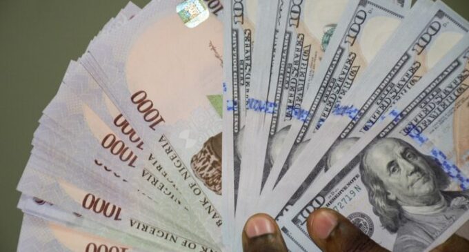 Naira ends week on strong note, closes at N385 to a dollar
