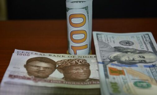 Naira crashes to all-time low as FX reserves fall below $25bn