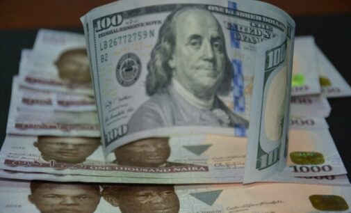 Naira stable as forex reserves shed $493.7m in 21 days