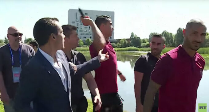 Ronaldo throws journalist’s microphone into lake