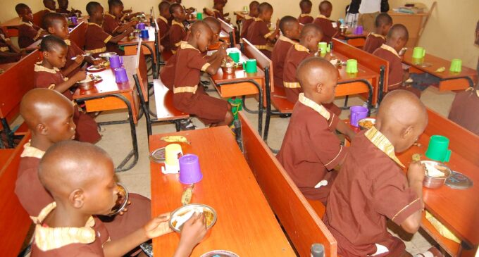 FG releases N375m for feeding of 700,000 pupils in 5 states