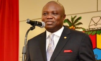 Ambode presents 2017 budget, set to commence 4th mainland bridge