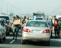 ‘If you’re thirsty in traffic, die’… and other Twitter reactions to Ambode’s threat to ban hawkers