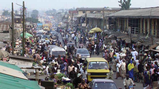 123,000 people migrate to Lagos every day, says Ambode
