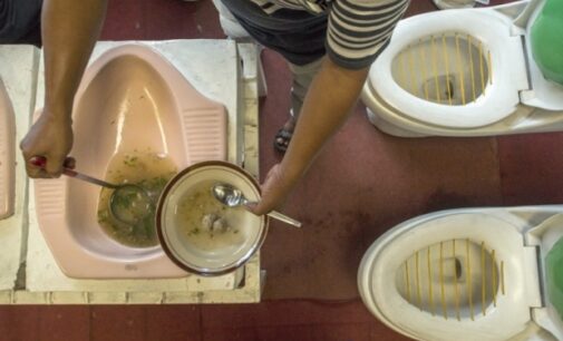 EXTRA: In Indonesia, meals are now served ‘in the toilet’