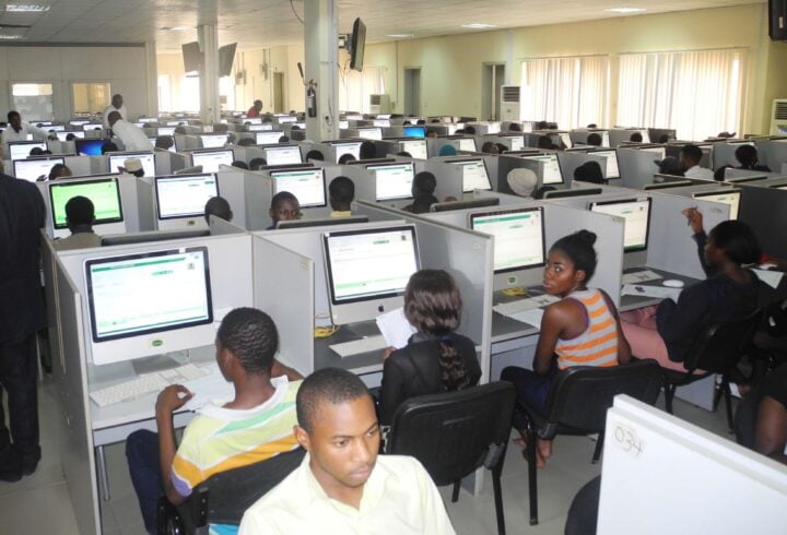PIC. 3. A CROSS-SECTION OF CANDIDATES FOR THE 2016 UNIFIED TERTIARY MATRICULATION EXAMINATION (UTME), WRITING THE COMPUTER BASE TEST (CBT) IN ABUJA ON MONDAY (29/2/16). 1237/29/2/2016/TA/BJO/NAN