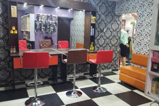 Mercy Aigbe's beauty lounge