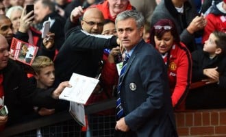 Mourinho: England did not do enough to protect Rooney