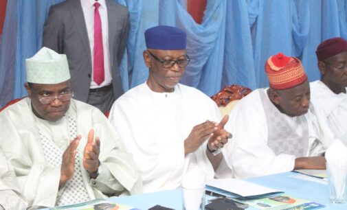 Oyegun: No sane Nigerian will oppose Buhari’s anti-graft war