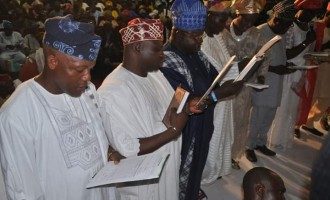 Amosun swears in 57 LG chairmen