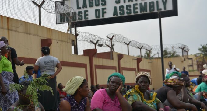 Slum dwellers take protest to Ambode as ‘many drown’ in forced eviction process