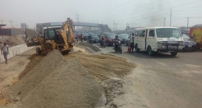 Lagos demolishes roundabouts on Lekki-Epe expressway