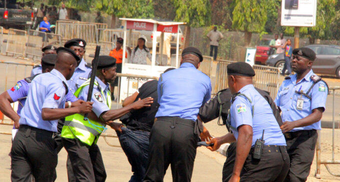 Police, Shi’ites clash around national assembly