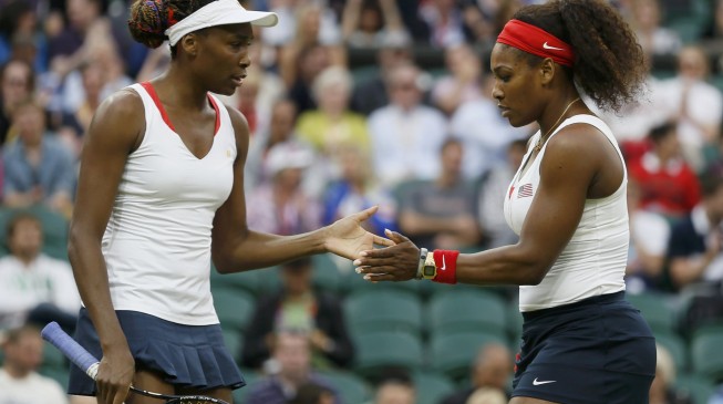 Serena to play Venus Williams in Australian Open final