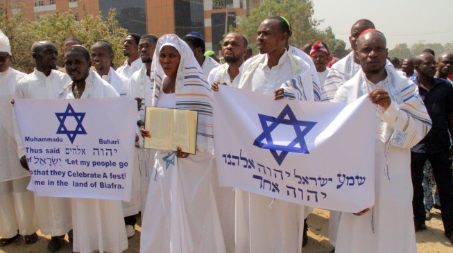 EXTRA: ‘Igbo Jews’ protest Nnamdi Kanu’s trial