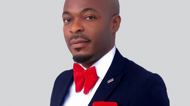 Hope fades for 3 million investors as initiator of MMM Nigeria ‘flees’ with wife