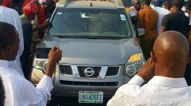 Doctor commits suicide after ‘ordering driver to park’ on third mainland bridge