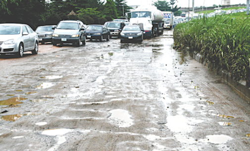After Fashola, Ambode row, Osinbajo gives Lagos approval to repair airport road