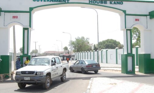 Policeman threatens to shoot journalists at Kano government house