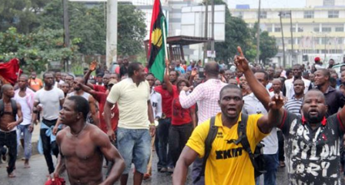 ‘One killed’ as IPOB members clash with security agents in Anambra