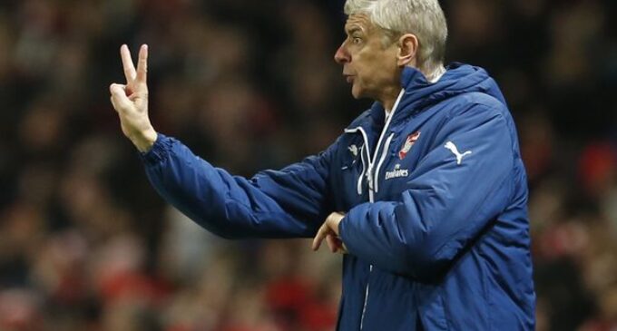 Wenger charged for confronting referee, faces FA ban