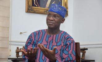 Inform the public when there’s a problem with power, Fashola tells DisCos