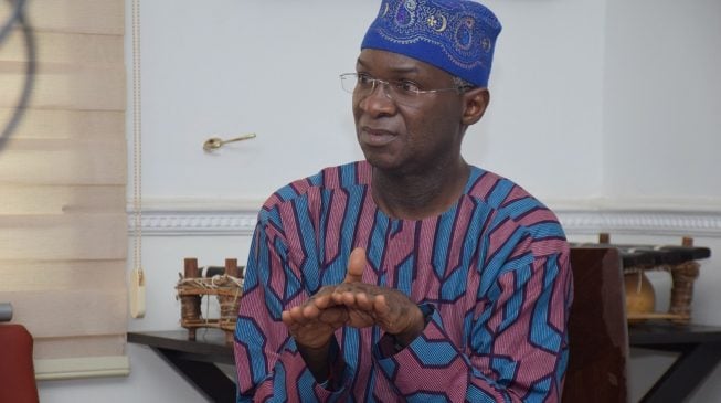 FG won’t revoke privatisation of power sector, says Fashola
