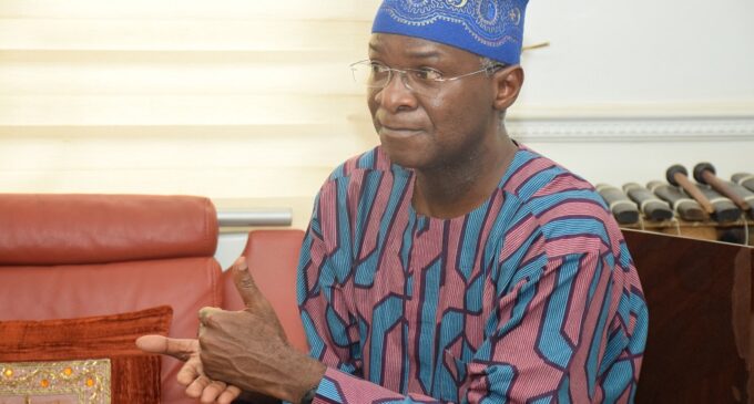 Fashola: Metering customers NOT a monopoly of DisCos