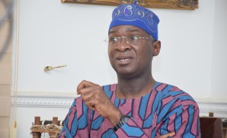 Dangote will extend Apapa road construction to Oshodi, says Fashola