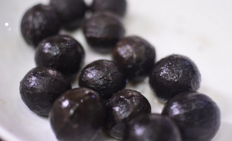 Eat Me: Great for men, reduces insomnia… Five reasons African walnut is for you