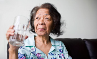 If you feel lightheaded while standing up, ‘you may be at risk of dementia’