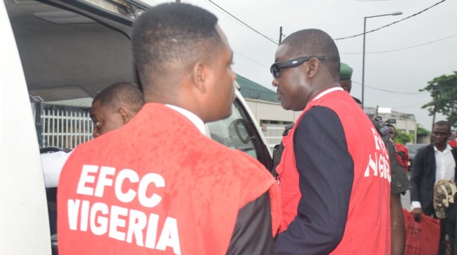 EFCC arrests Ekiti finance commissioner, accountant general