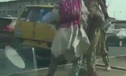 EXTRA: Two masquerades fight each other in public (video)