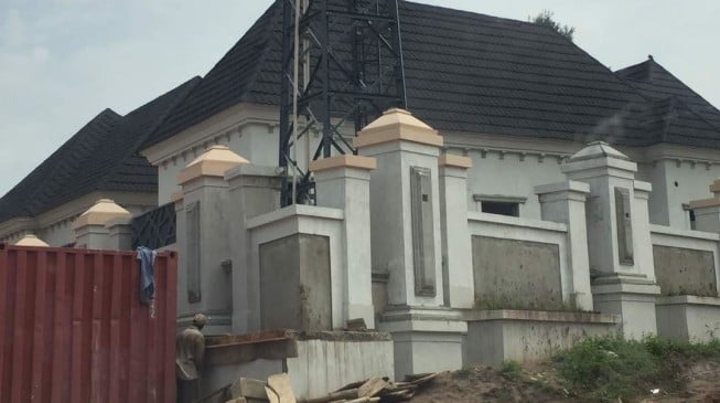 PHOTOS: While owing Kogi workers for months, Bello builds new mansion in Okene