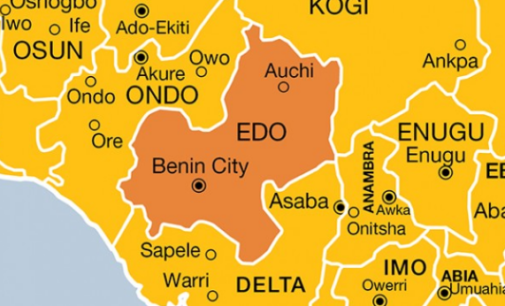 Five suspected kidnappers set ablaze by mob in Edo