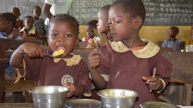 Osun school feeding programme going well — but under threat from vendors, teachers