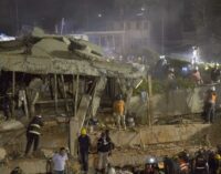 Earthquake kills hundreds in Mexico, sends buildings crashing