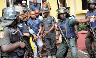 Police promote 45 officers who captured Evans