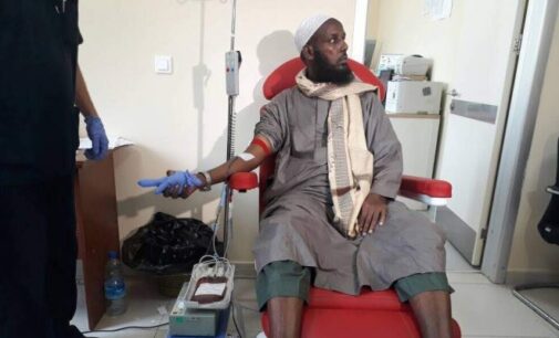 EXTRA: Co-founder of al-Shabab donates blood to victims of bomb attack