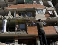 328 killed in Iran-Iraq earthquake