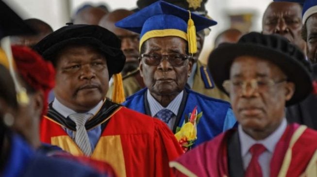 Mugabe appears in public — first time since military takeover