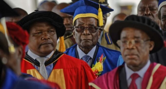Mugabe appears in public — first time since military takeover