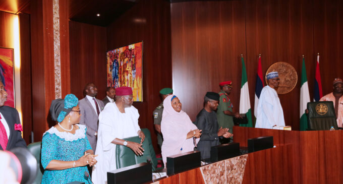 FEC meeting cancelled as Buhari hosts service chiefs