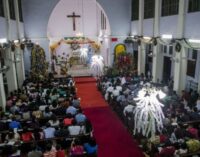 SHOW OF LOVE: Muslims offer to guard Indonesian churches during Christmas