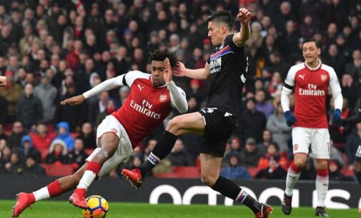 Iwobi shines as Arsenal crush Palace