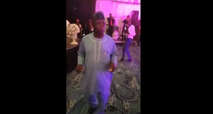TRENDING VIDEO: Obasanjo outshines wife on dancefloor