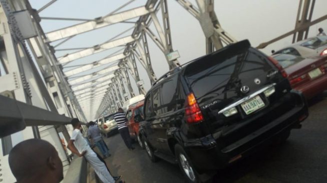 Travellers stranded as Delta shuts Niger bridge over LG election