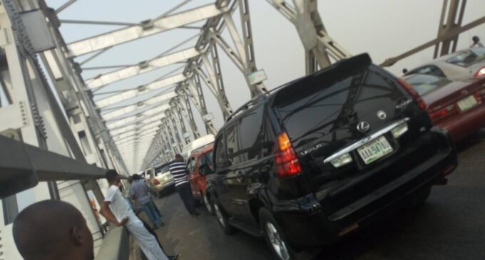 Travellers stranded as Delta shuts Niger bridge over LG election