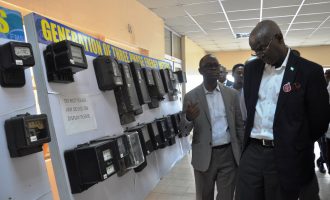 Fashola: The problems of electricity can’t be solved by magic