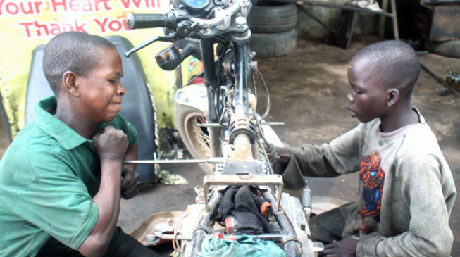 PHOTOS: School children involved in child labour